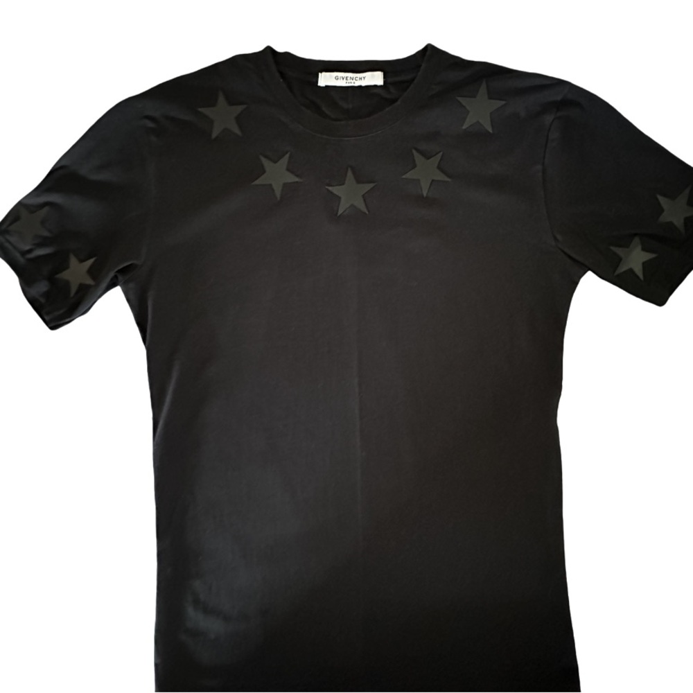 Black givenchy t shirt